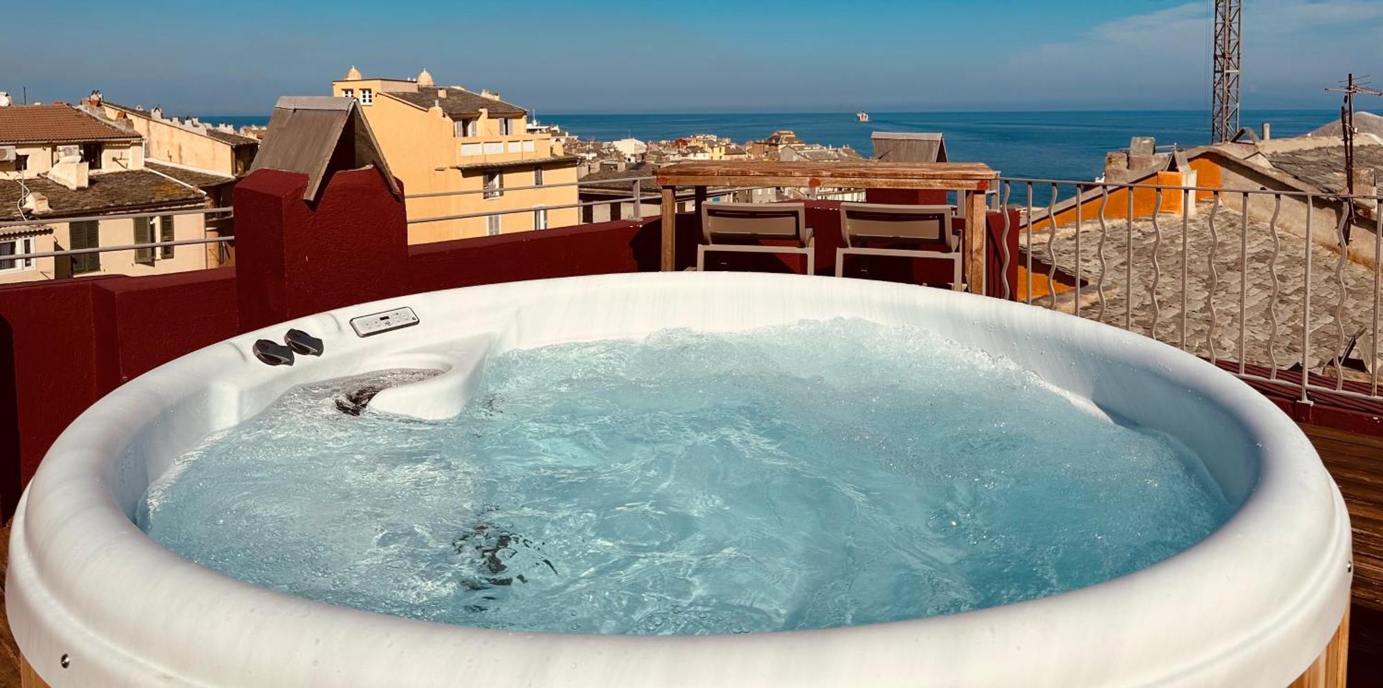 Pepites Bastiaises Vatta Appartement Roof Top Jacuzzi Vue Vieux Port Bastiya Dış mekan fotoğraf