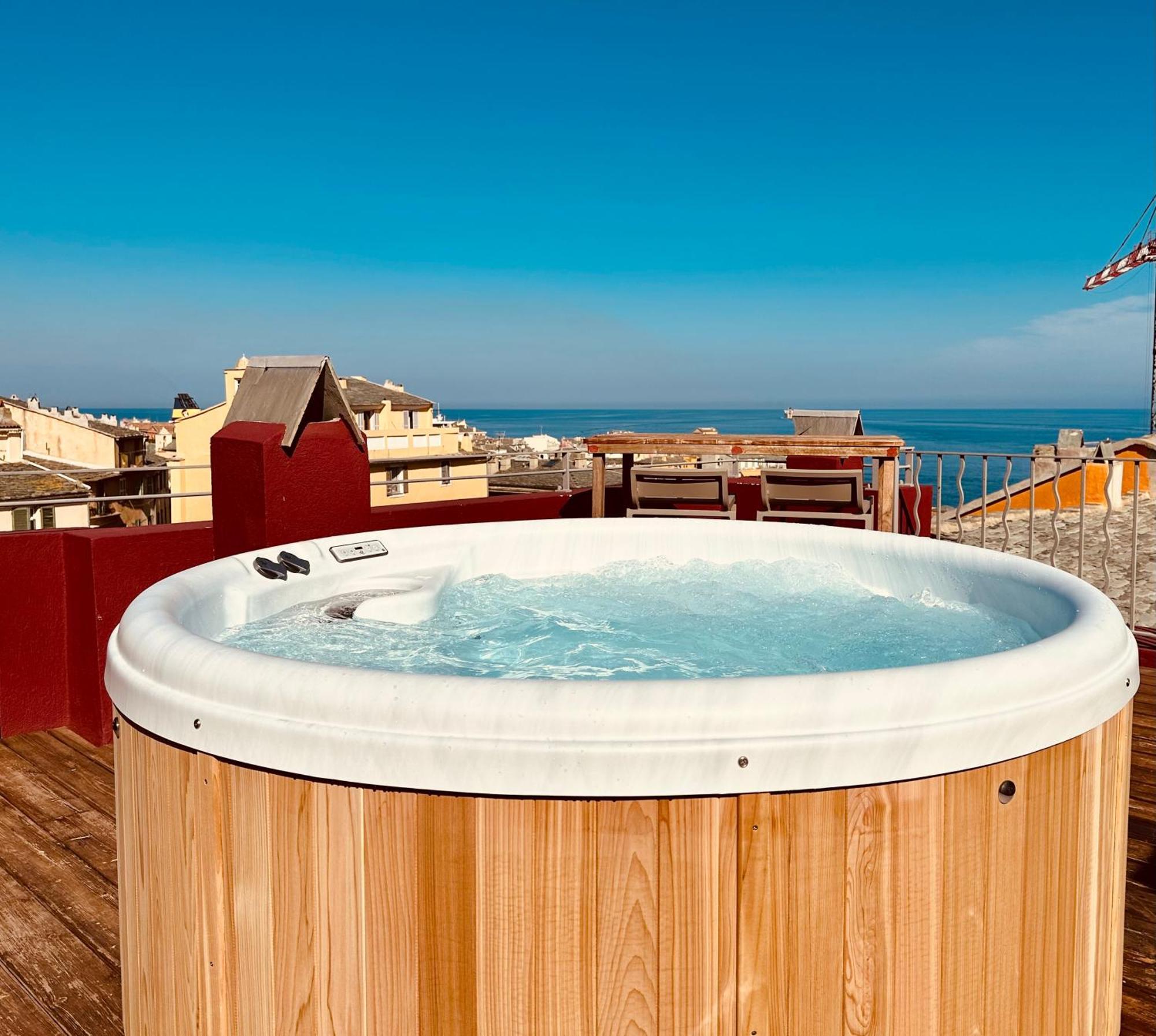 Pepites Bastiaises Vatta Appartement Roof Top Jacuzzi Vue Vieux Port Bastiya Dış mekan fotoğraf